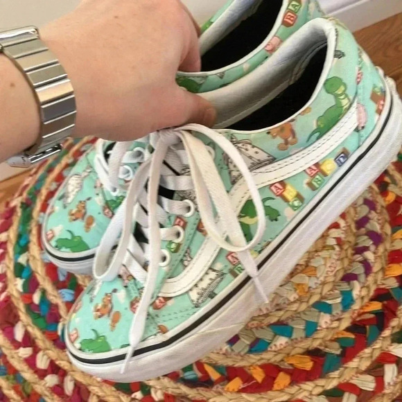 Vans Rare Special Edition Toy  Story Sneakers - Picture 7 of 9